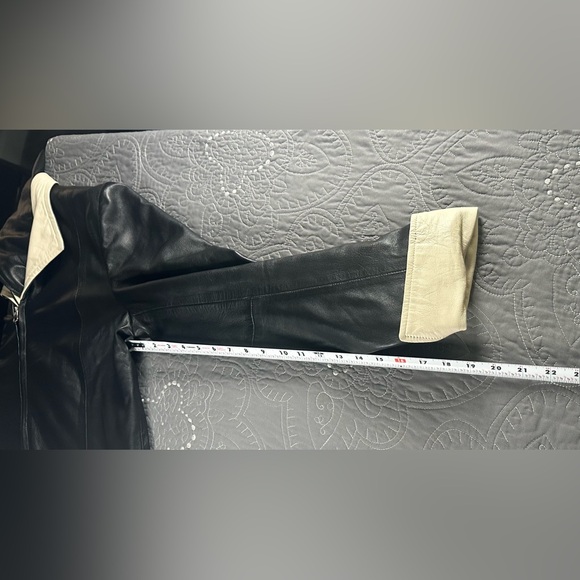 Vera Pelle Women’s Black and Cream Long Leather Zip Up Jacket NWOT Size 50 - Picture 3 of 16